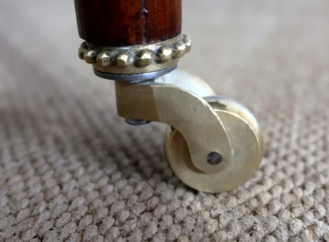 LOUIS XV STIJL BIJZONDERE TAFEL
