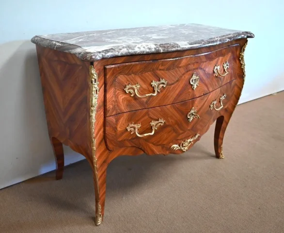 CASSETTIERA IN STILE LOUIS XV