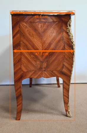 Commode Sauteuse, style Louis XV – 2ème moitié XIXe