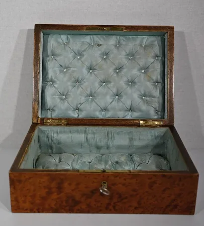 Coffret à Bijoux en Loupe de Thuya, époque Napoléon III – Fin XIXe