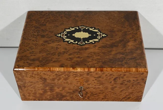 Coffret à Bijoux en Loupe de Thuya, époque Napoléon III – Fin XIXe