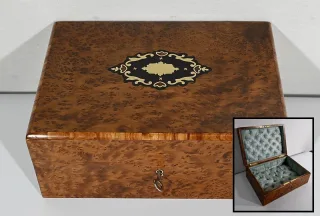 Coffret à Bijoux en Loupe de Thuya, époque Napoléon III – Fin XIXe