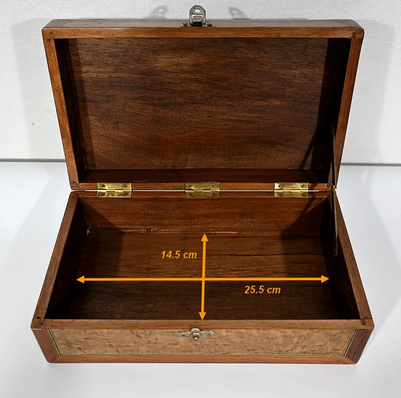 DOOS IN MARQUETRY