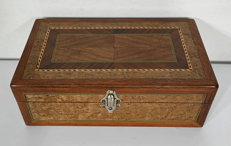BOX IN MARQUETRY