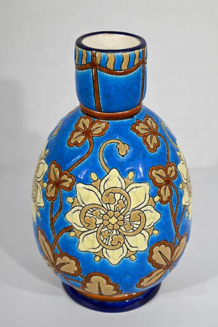 LANGE EMAILLE-VASE