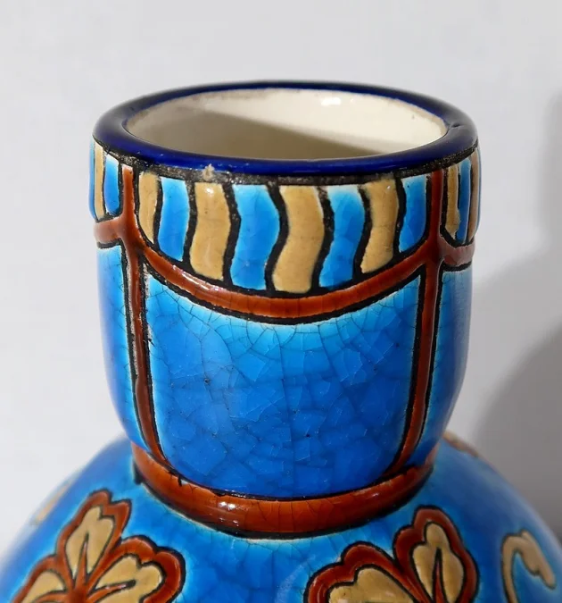 LANGE EMAILLE-VASE