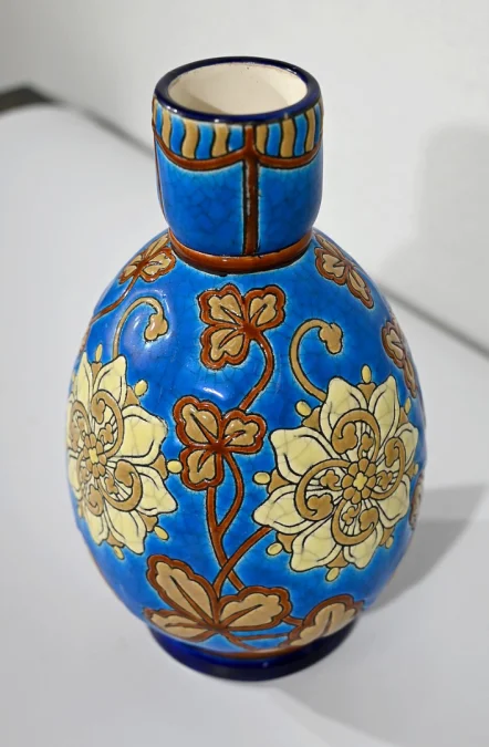 LANGE EMAILLE-VASE