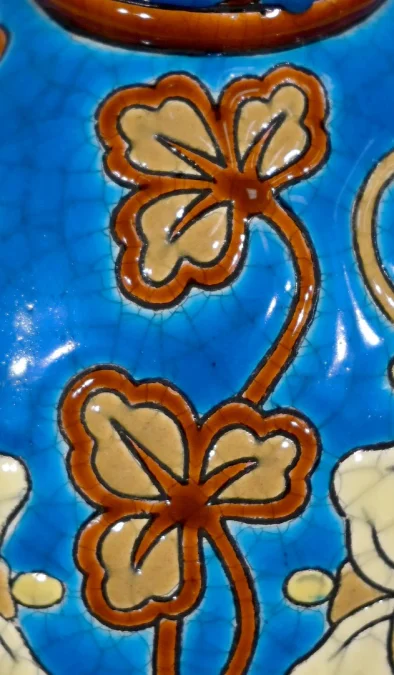 LANGE EMAILLE-VASE