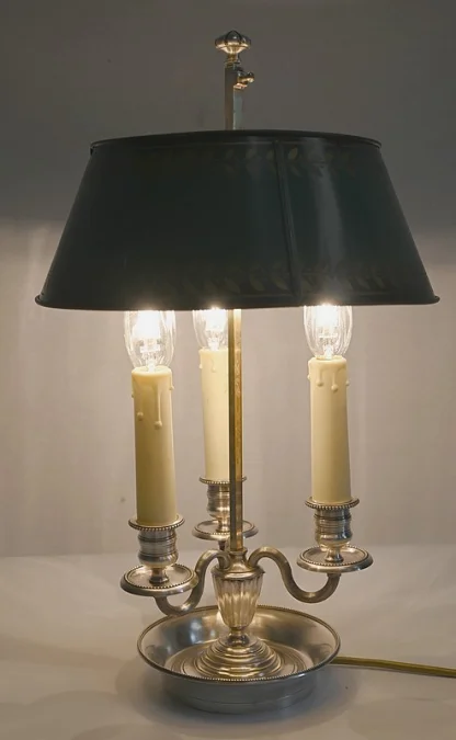 BOUILLOTTE-LAMPE IM FRANZÖSISCHEN EMPIRE-STIL