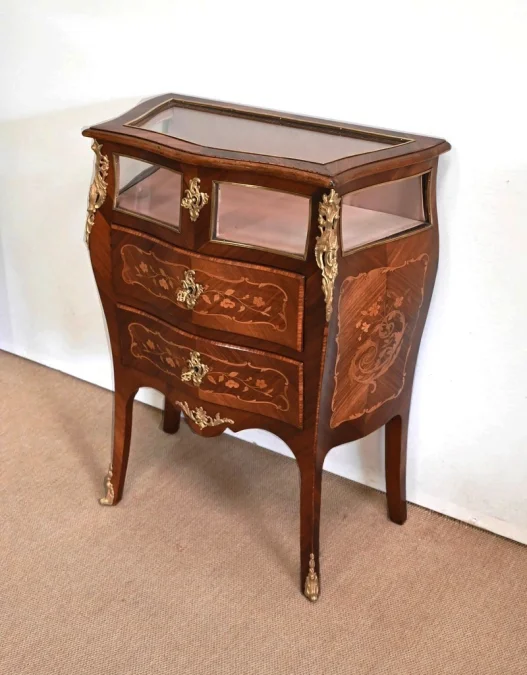 DISPLAY CABINET