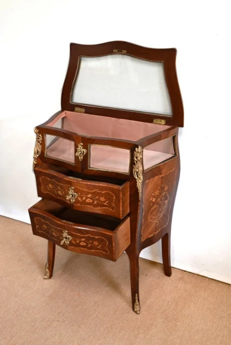 DISPLAY CABINET