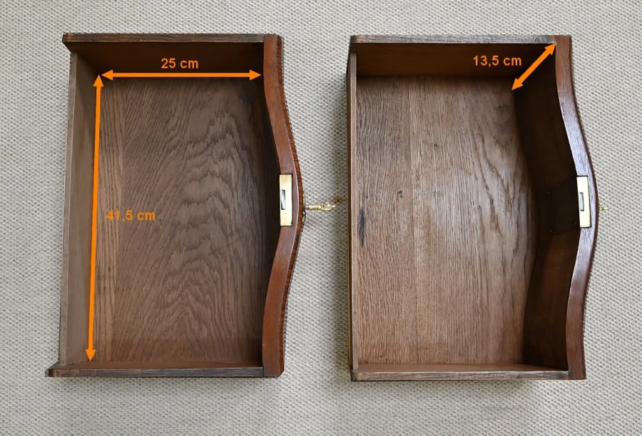 DISPLAY CABINET