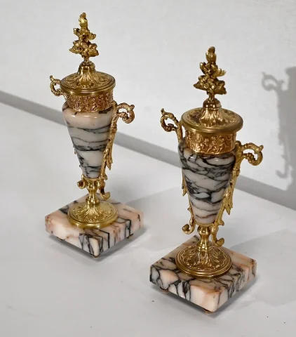 Paire de Cassolettes en Marbre et Bronze - 1920