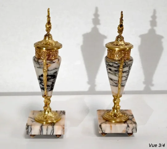 Paire de Cassolettes en Marbre et Bronze - 1920