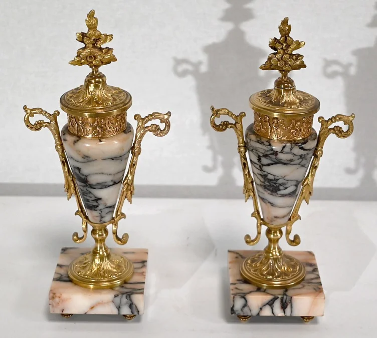 Paire de Cassolettes en Marbre et Bronze - 1920
