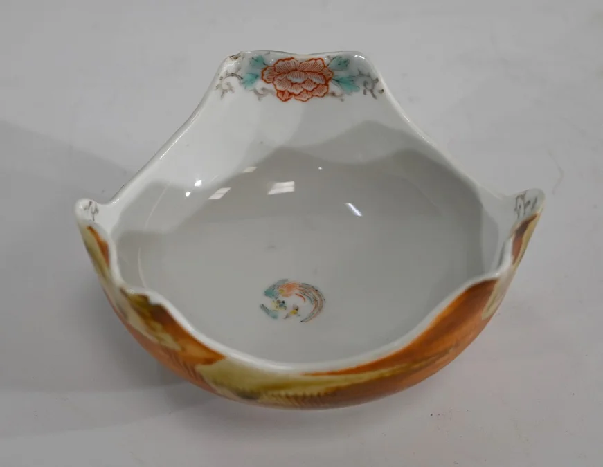 PORCELAIN DISH