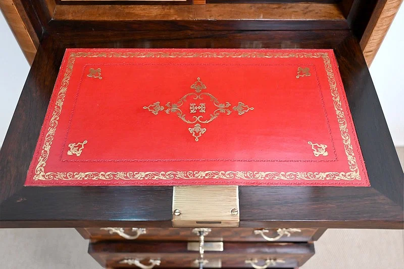 ルイ15世スタイル秘書