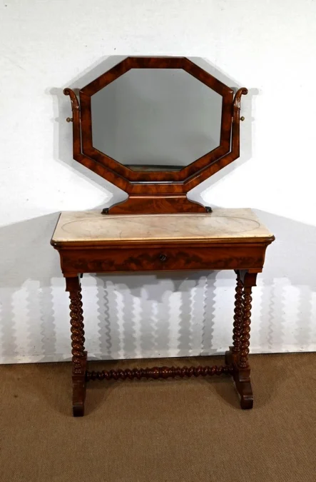 LOUIS PHILIPPE PERIODE KLEDINGTAFEL