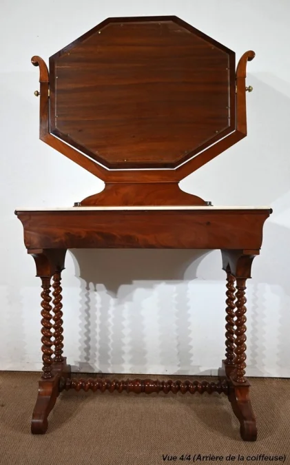 LOUIS PHILIPPE PERIODE KLEDINGTAFEL