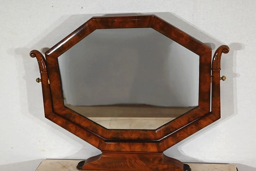 LOUIS PHILIPPE PERIODE KLEDINGTAFEL