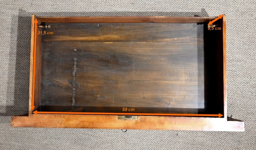 LOUIS PHILIPPE PERIODE KLEDINGTAFEL