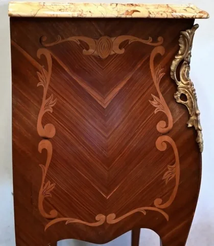 FRENCH TRANSITION STYLE CHEST OF DRAWERS