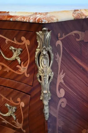Commode Sauteuse en Acajou, style Transition Louis XIV / Louis XV – Début XXe