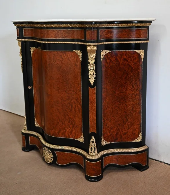 BUFFET AUS DER NAPOLEON-III-ZEIT