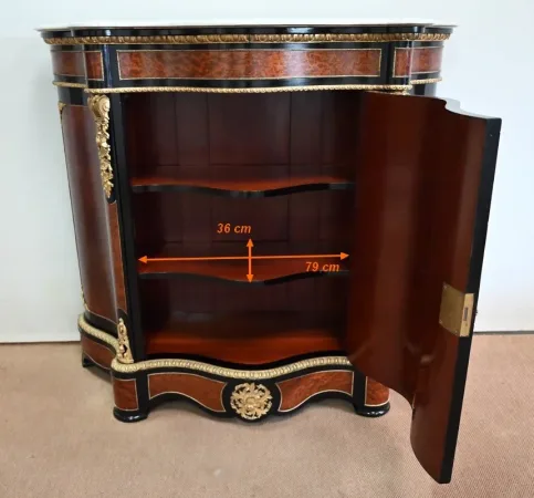 Buffet d’appui en Loupe de Thuya, époque Napoléon III – Milieu XIXe