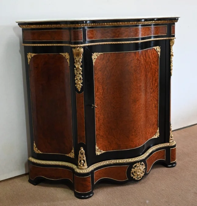 BUFFET AUS DER NAPOLEON-III-ZEIT