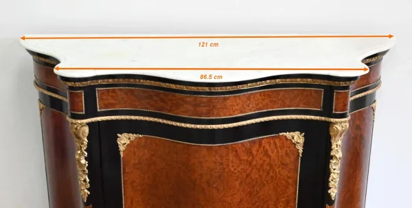 Buffet d’appui en Loupe de Thuya, époque Napoléon III – Milieu XIXe