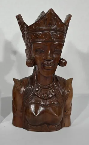 ESTATUILLAS INDONESIAS