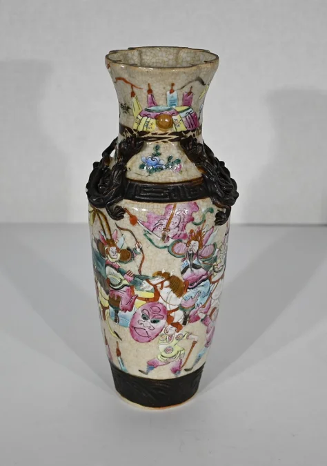 VASE AUS NANKIN-PORZELLAN