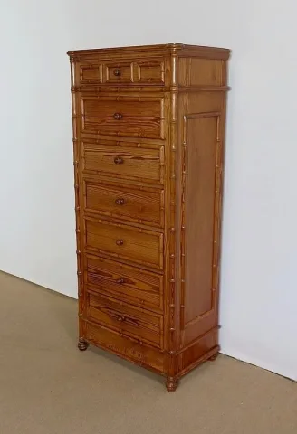 アールヌーボー時代の箪笥