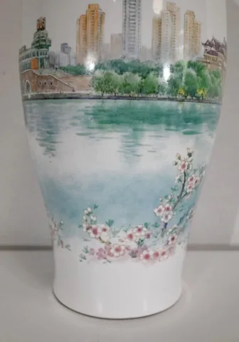 Grand Vase en Porcelaine du Japon - XXe