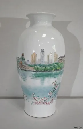 Grand Vase en Porcelaine du Japon - XXe