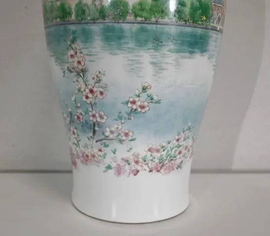 Grand Vase en Porcelaine du Japon - XXe
