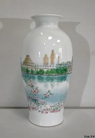 Grand Vase en Porcelaine du Japon - XXe