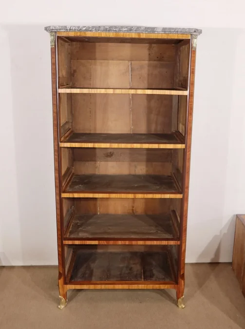 Chiffonnier en Bois Précieux, époque Louis XV – XVIIIe