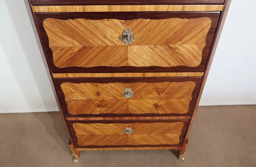 Chiffonnier en Bois Précieux, époque Louis XV – XVIIIe