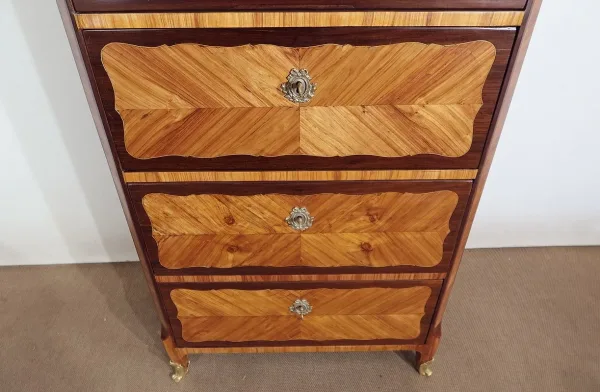 Chiffonnier en Bois Précieux, époque Louis XV – XVIIIe