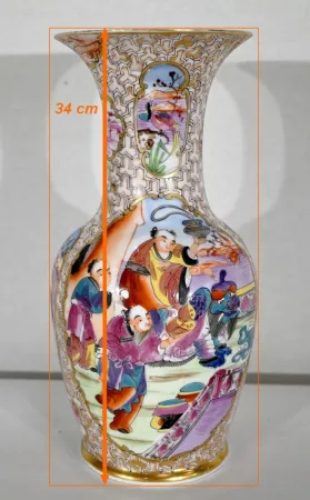 Paire de Vases en Porcelaine de Chine – Début XXe