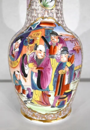 Paire de Vases en Porcelaine de Chine – Début XXe