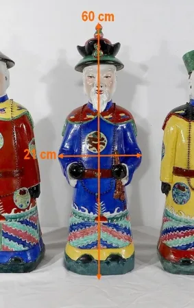 Importantes Statues en Faïence « Les Dignitaires Mandarins », Chine – XXe