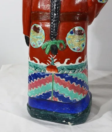 Importantes Statues en Faïence « Les Dignitaires Mandarins », Chine – XXe