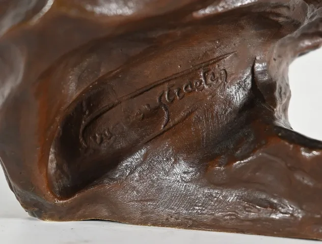 Bronze « Jeune femme espiègle »  de G. Van Der Straeten, Art Nouveau – Fin XIXe