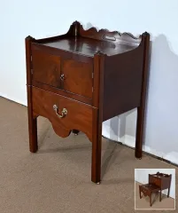 REIZENDE COMMODE