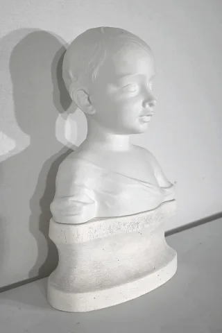 Buste d’Enfant en Biscuit de Limoges – Début XXe
