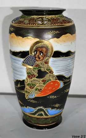 Paire de Vases Satsuma en Porcelaine du Japon – Début XXe