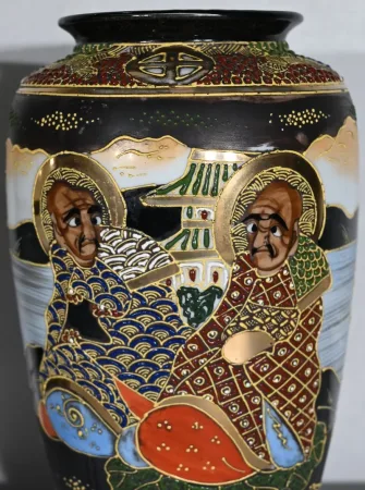Paire de Vases Satsuma en Porcelaine du Japon – Début XXe